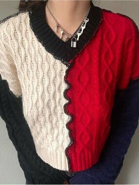 The Ragged Priest Cable Knit V-Neck Colorblock Cropped Sweater Size Small
